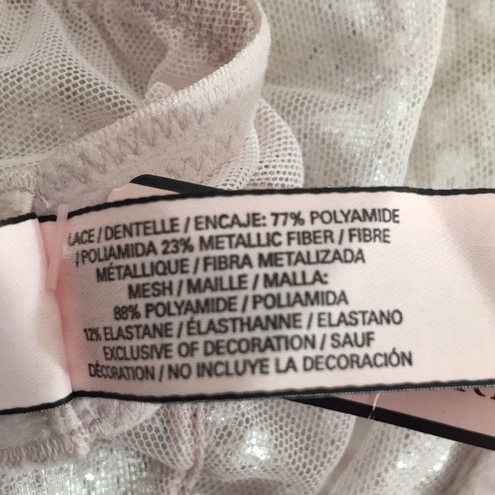 Victoria’s Secret Dream Angels Unlined Demi Bra - Picture 6 of 9